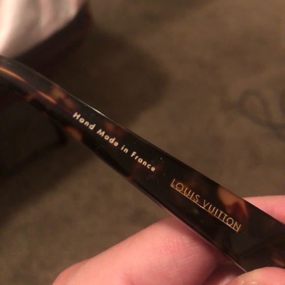 Louis Vuitton Tri Colored over sized Sunglasses - Picture 13 of 14